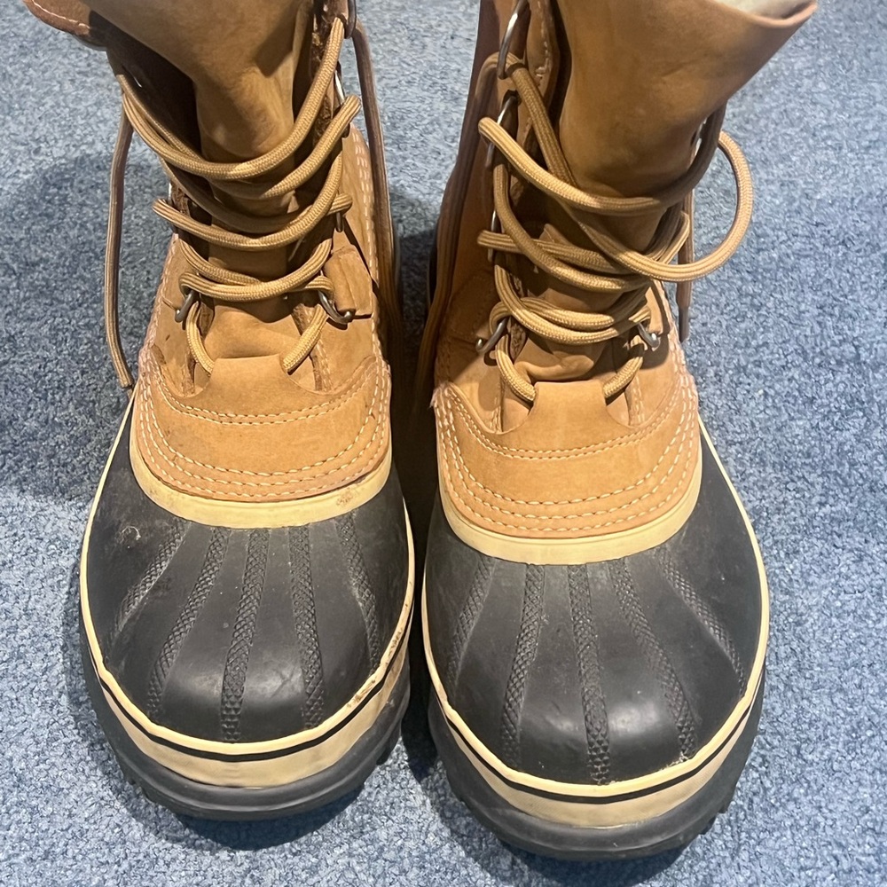 Sorel womens caribou waterproof Brown and Black Snow Boots